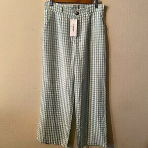 LOVITO LARGE (SIZE 8) GREEN & WHITE CHECKERED PANTS